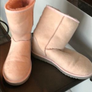 Ugg pink size 9 boots